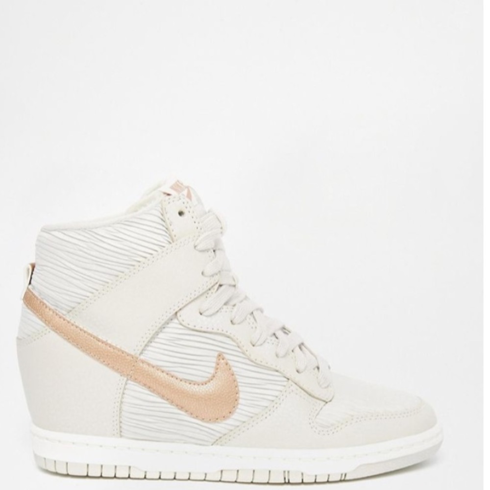 Women’s Nike Wedge Dunk X sneakers